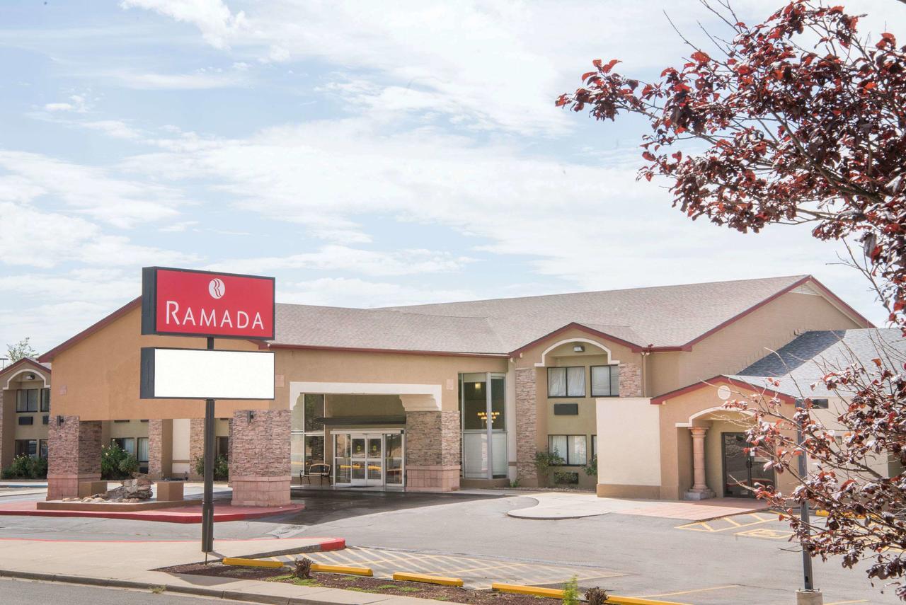 Ramada By Wyndham Albuquerque East Hotel Exterior foto